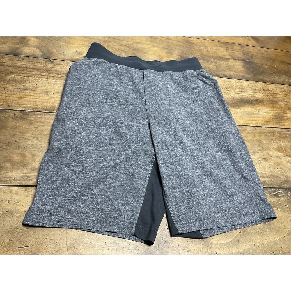 Lululemon Men’s T.H.E. Short Liner 9”size XS Gray Workout Gym